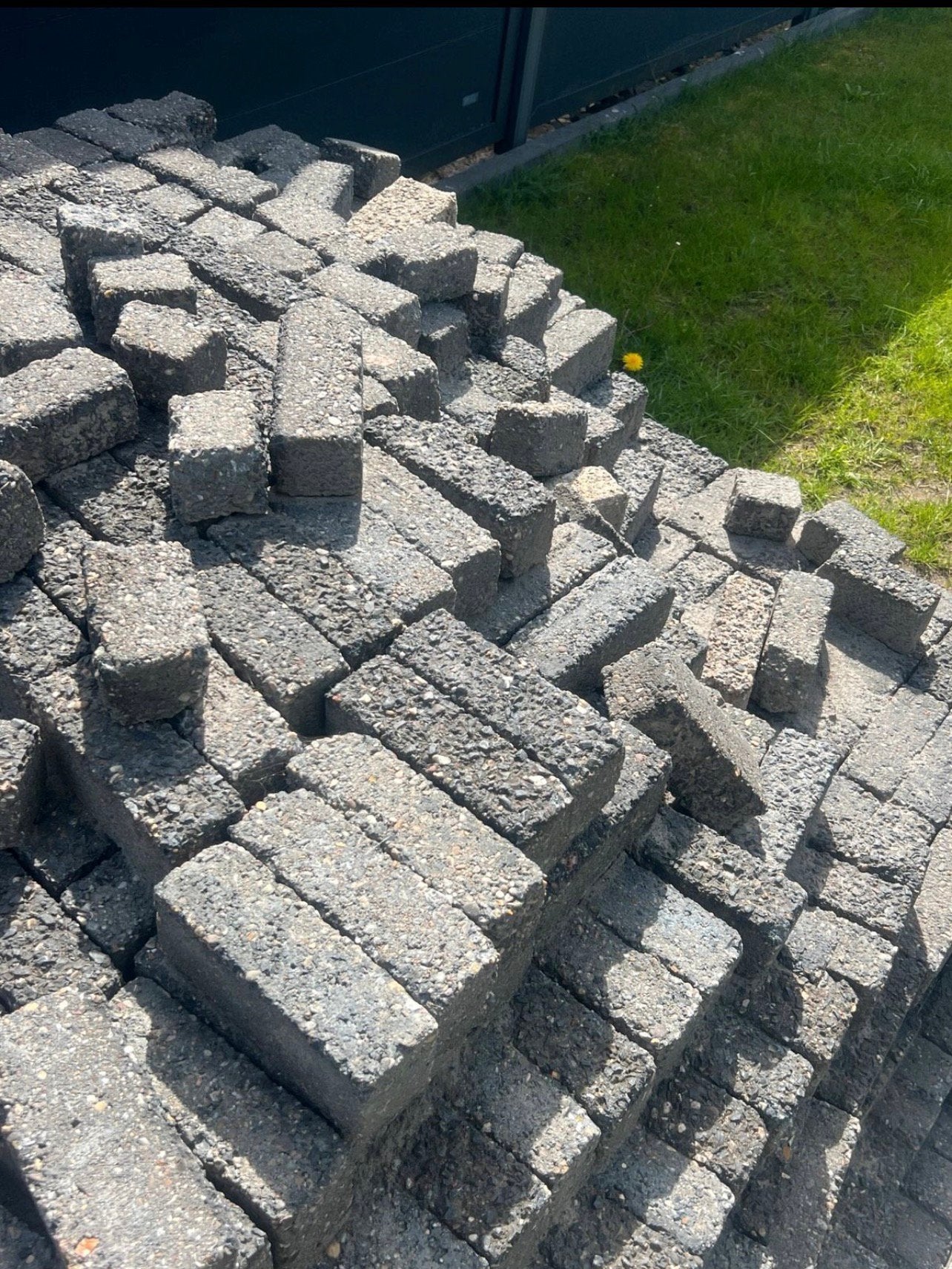 Betonklinkers (Ongeveer 17 vierkante meter), Tuin en Terras, Ophalen, Klinkers, Zo goed als nieuw, 10 m² of meer