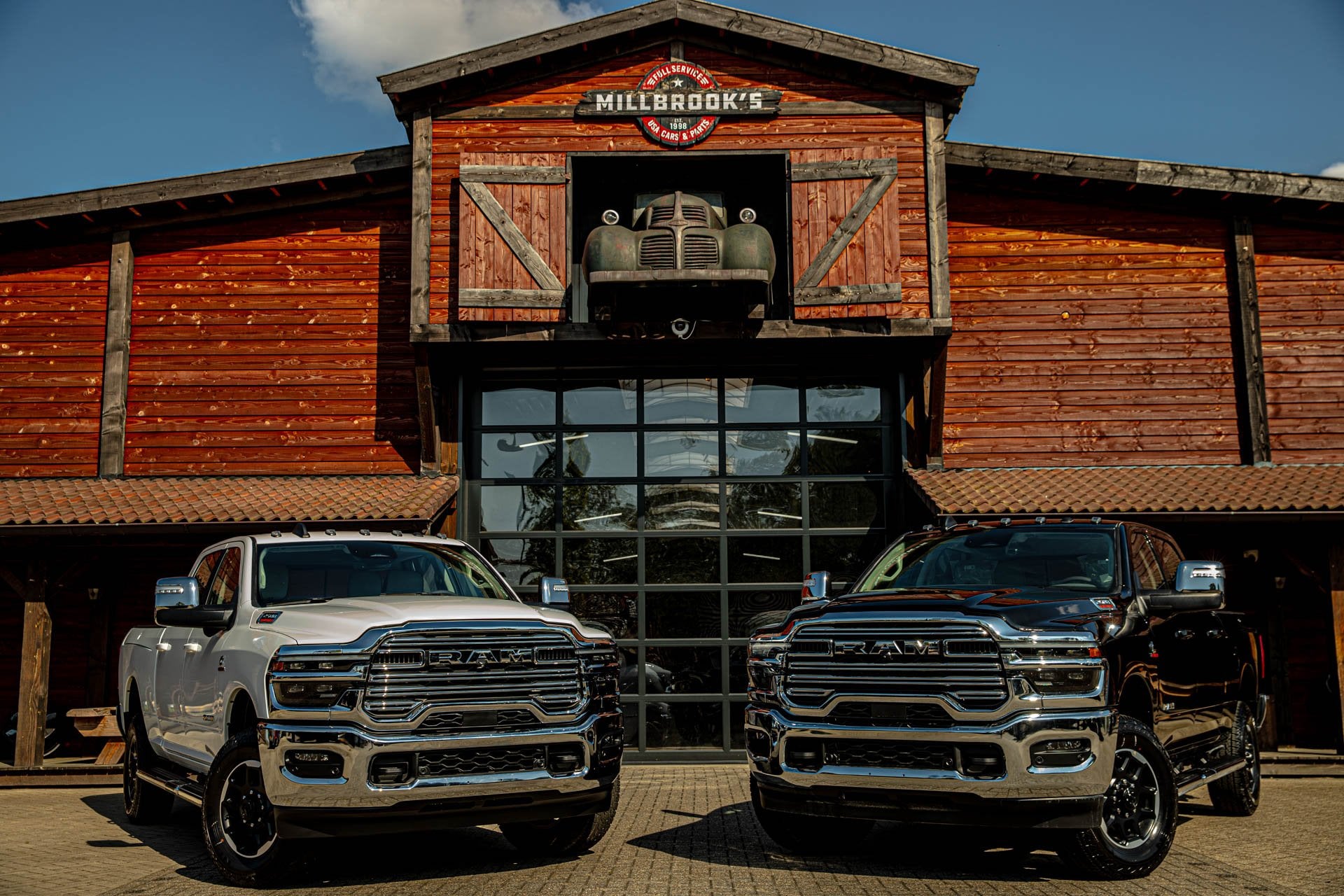 Dodge Ram 1500 laramie 6.7L Cummins Dodge RAM 2500 laramie 6, Auto's, Automaat, 430 pk, 6690 cc, Lederen bekleding