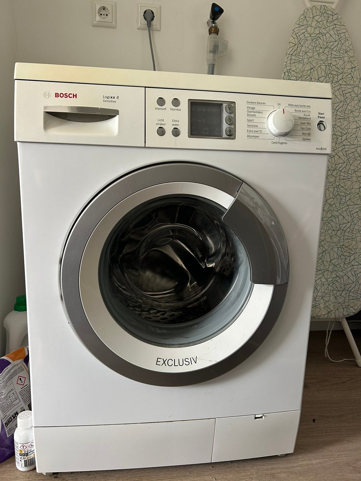 Wasmachine / Washing Machine / Bosch Logixx 8 Sensitive, Ophalen, 1200 tot 1600 toeren, Gebruikt, Handwasprogramma