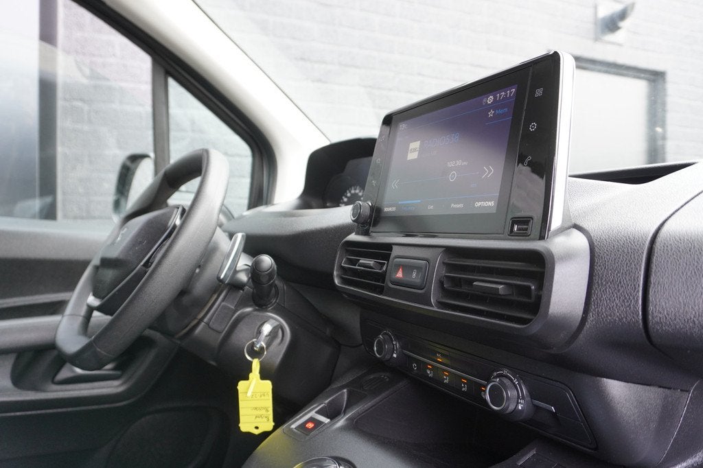Peugeot Partner 1.5 BlueHDI 130PK Automaat EURO 6 - Airco -, Gebruikt, 4 cilinders, Bedrijf, Diesel