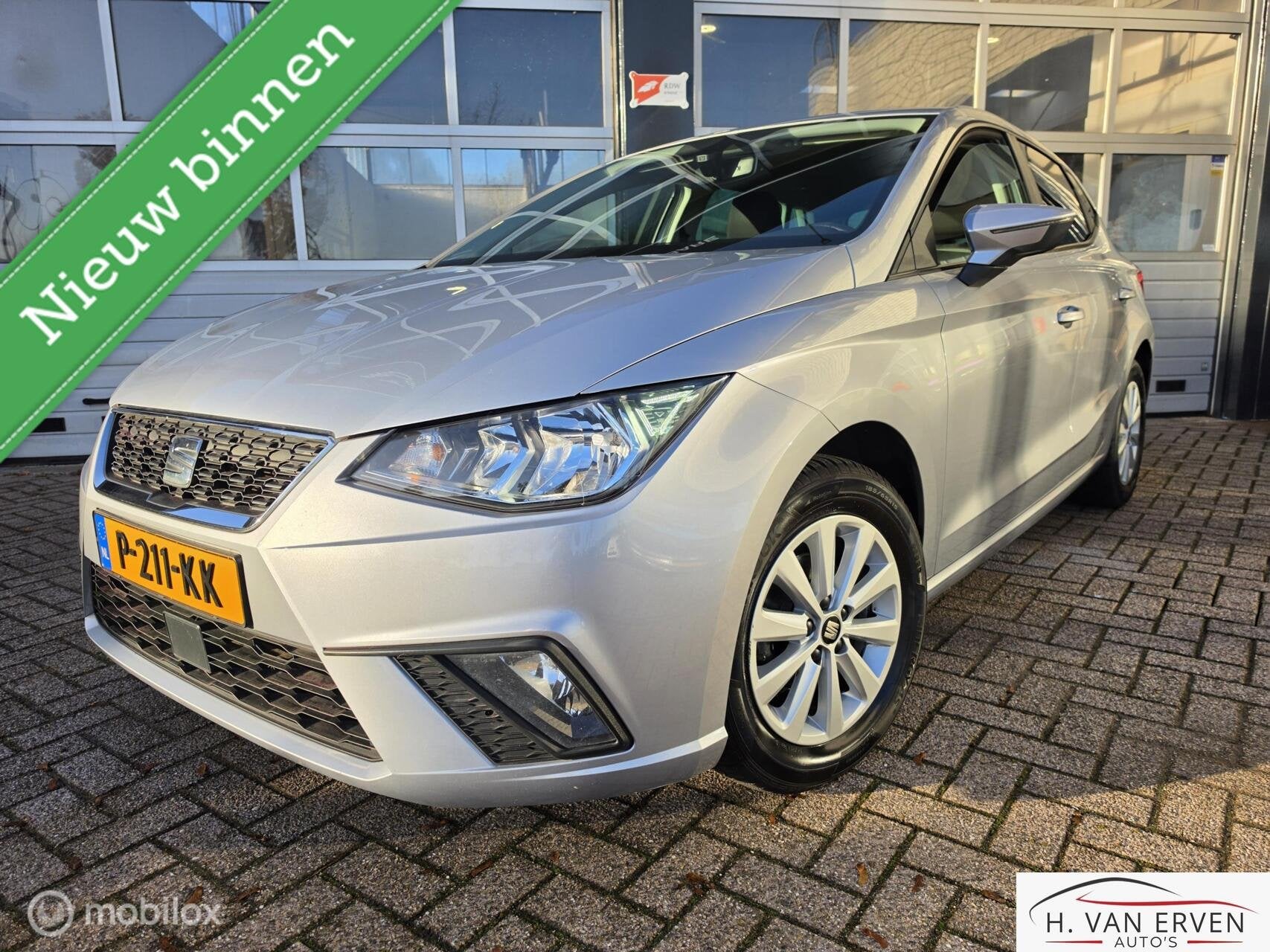 Seat Ibiza 1.0 TSI FR Business Intense, Voorwielaandrijving, 40 €/maand, Euro 6, 95 pk