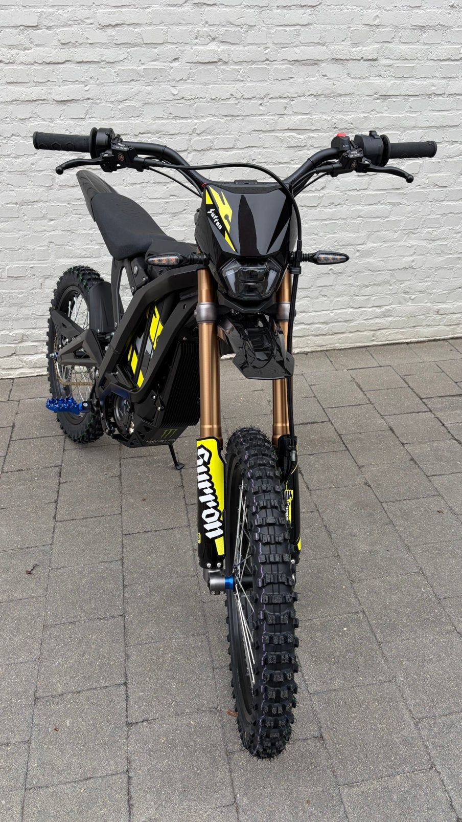 SurRon Light bee  straat legaal, Ophalen, Zo goed als nieuw