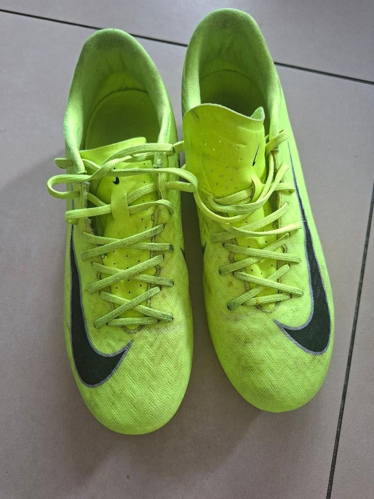 Voetbalschoenen Nike, Maat XS of kleiner, Schoenen, Ophalen of Verzenden, Zo goed als nieuw