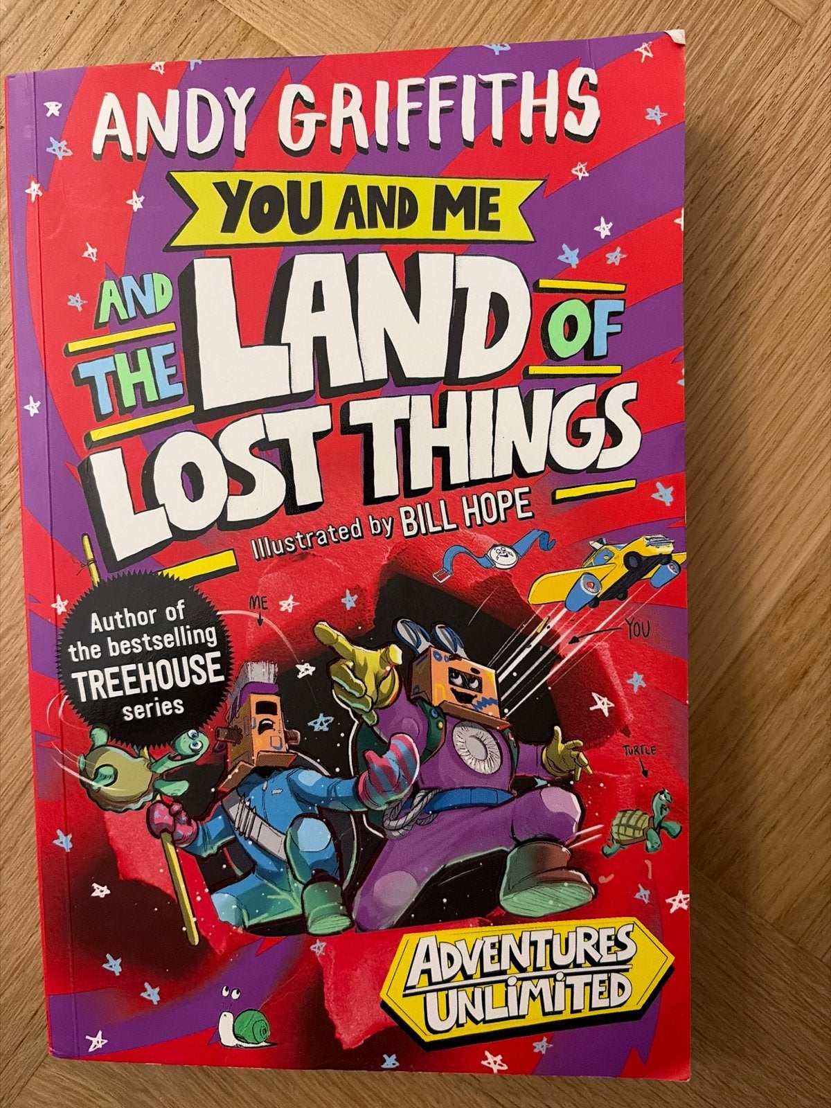 You and Me and The Land of the Lost Things - Andy Griffiths, Boeken, Ophalen of Verzenden, Zo goed als nieuw, Fictie