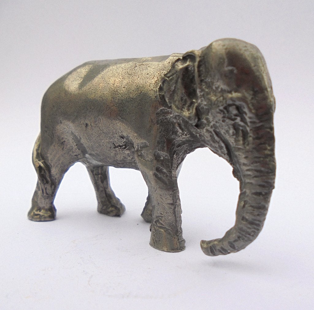 Vintage grijs/zilverkleurig metalen olifant beeldje,136 gram, Ophalen of Verzenden, Gebruikt, Dier