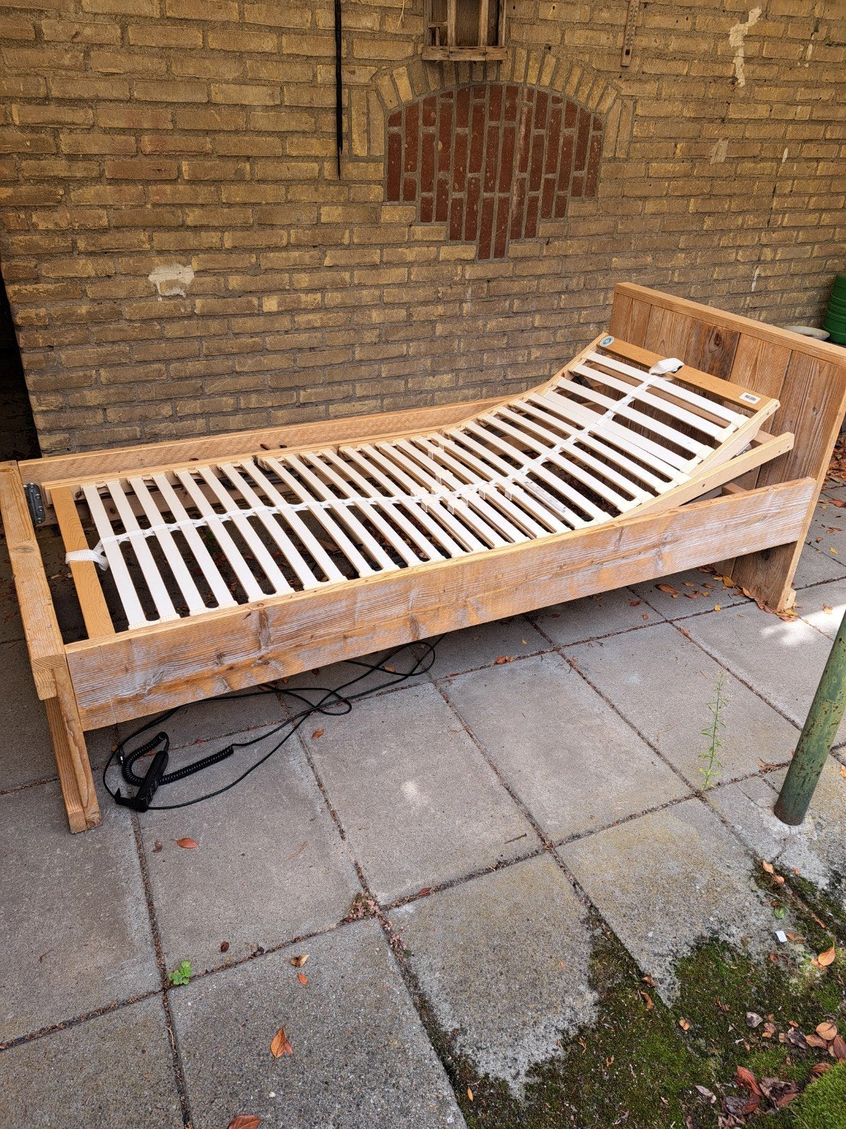 steigerhouten bed 90200 met electrische verstelbare bodem, Ophalen, Eenpersoons, Steigerhout, 90 cm
