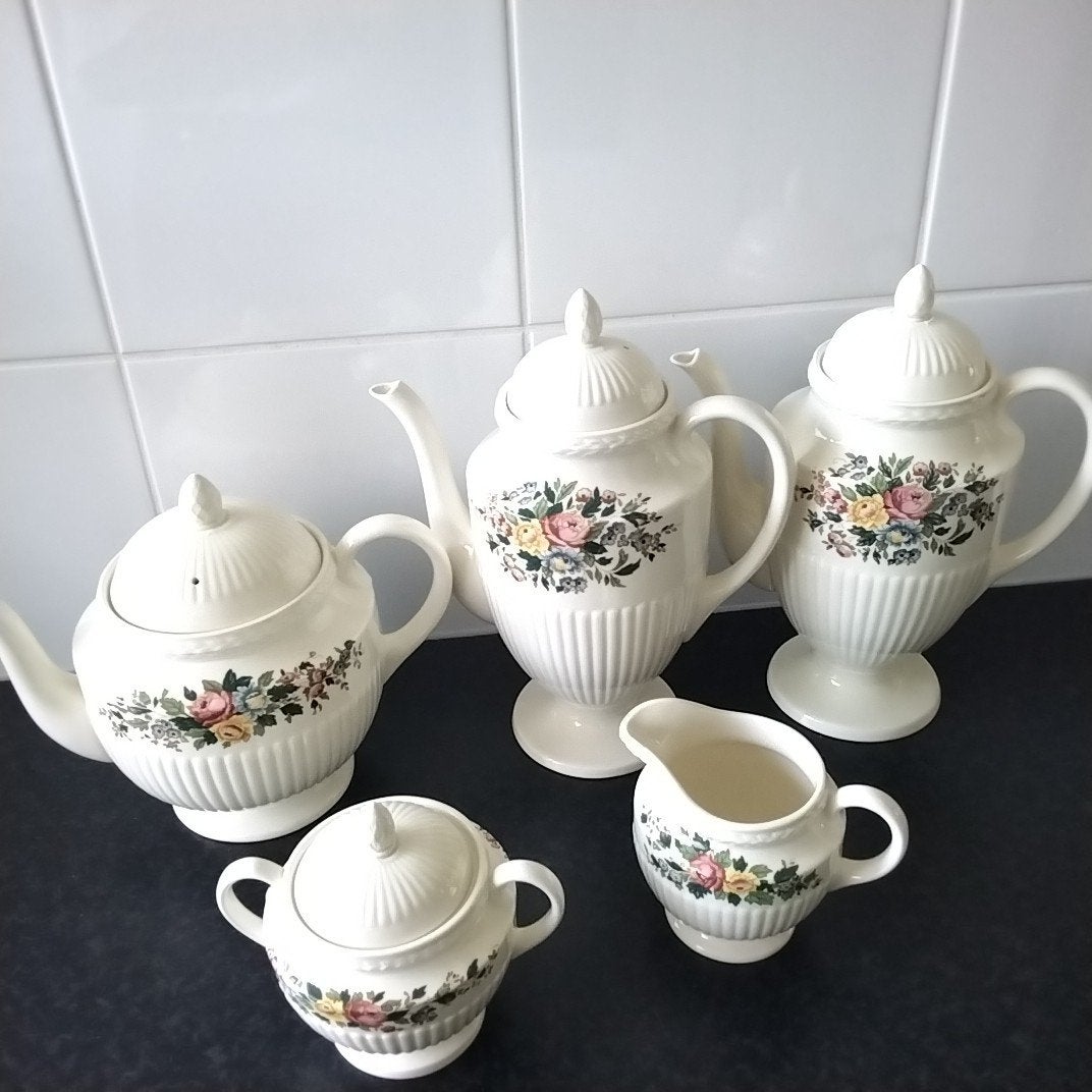 wedgwood  Conway  items, Huis en Inrichting, Ophalen of Verzenden, Zo goed als nieuw, Porselein, Overige typen