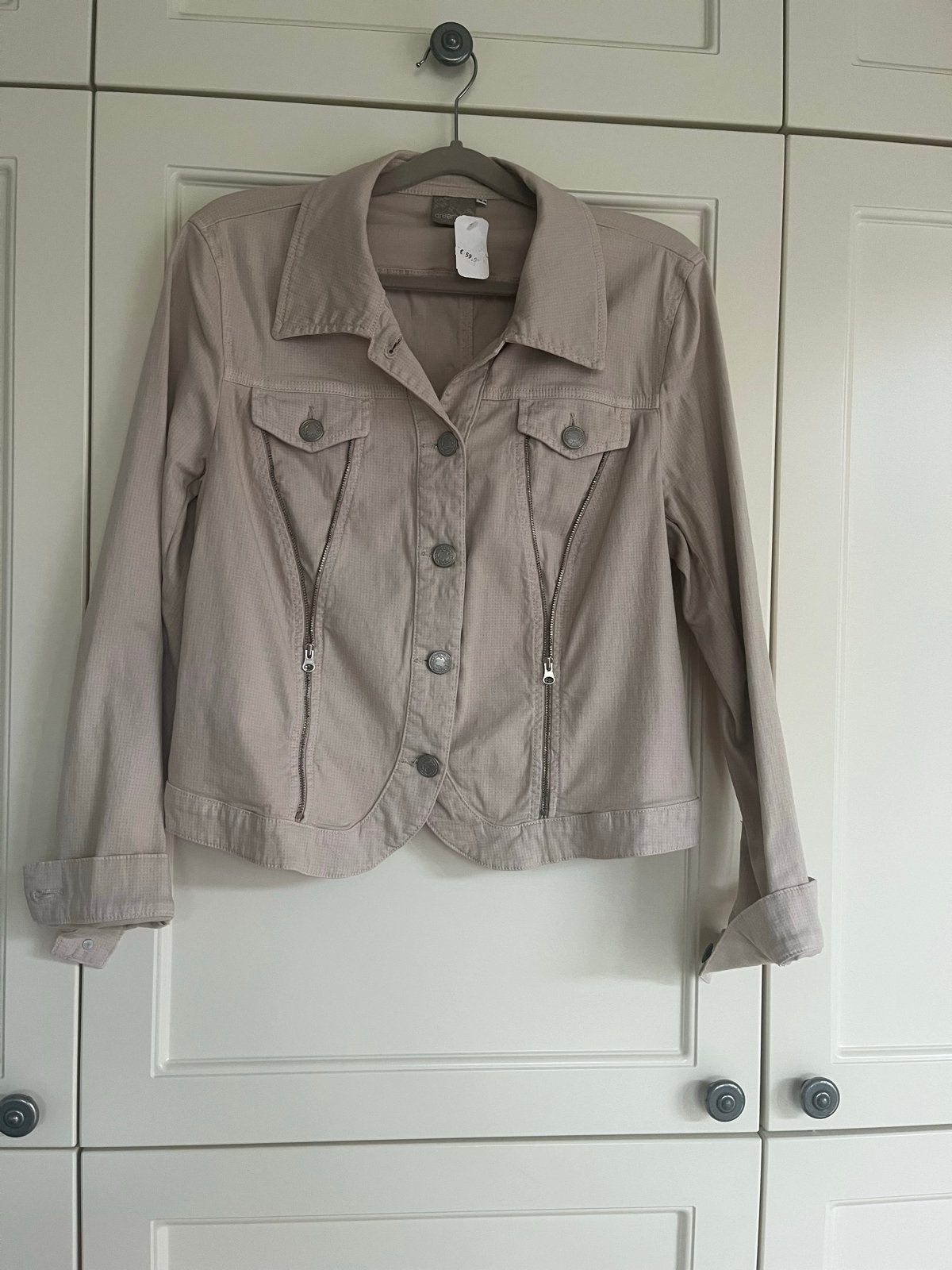 Jasje Dreamstar Maat 44 met prijskaartje NIEUW, Ophalen of Verzenden, Nieuw, Maat 42/44 (L), Beige