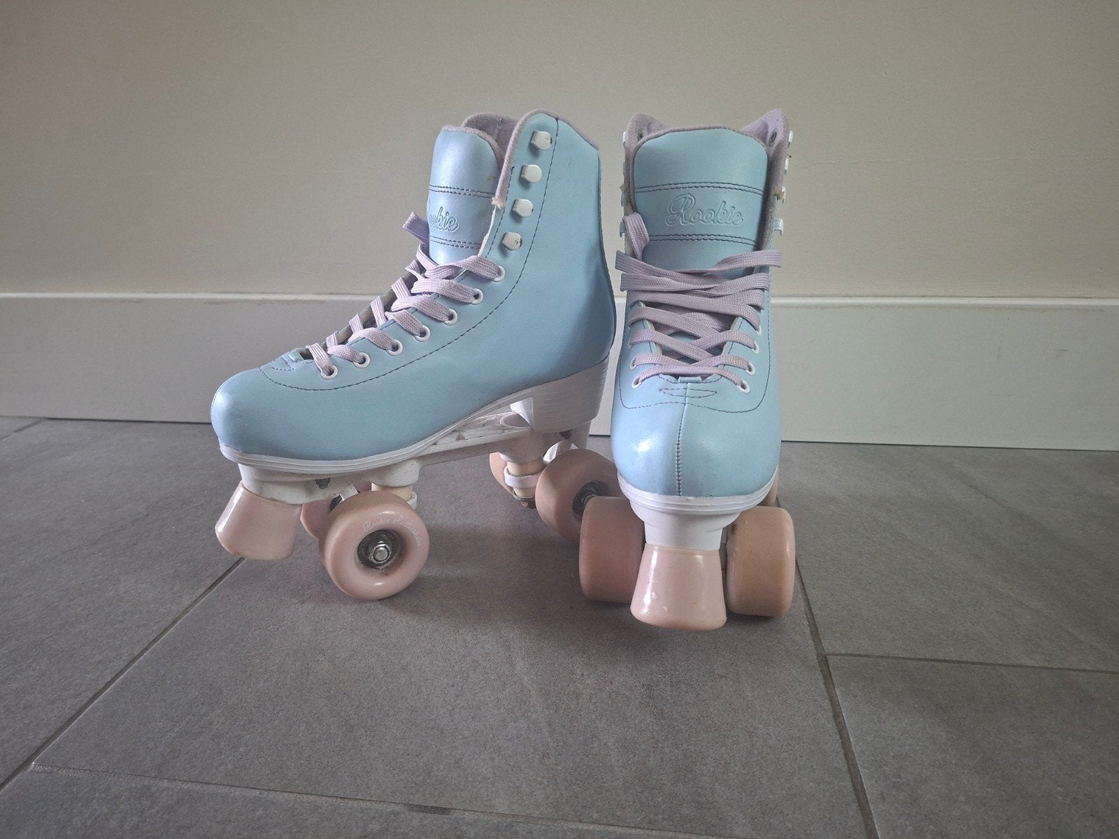 Rookie rolschaatsen lichtblauw maat 35,5 - Zo goed als nieuw, Ophalen of Verzenden, Zo goed als nieuw, Dames