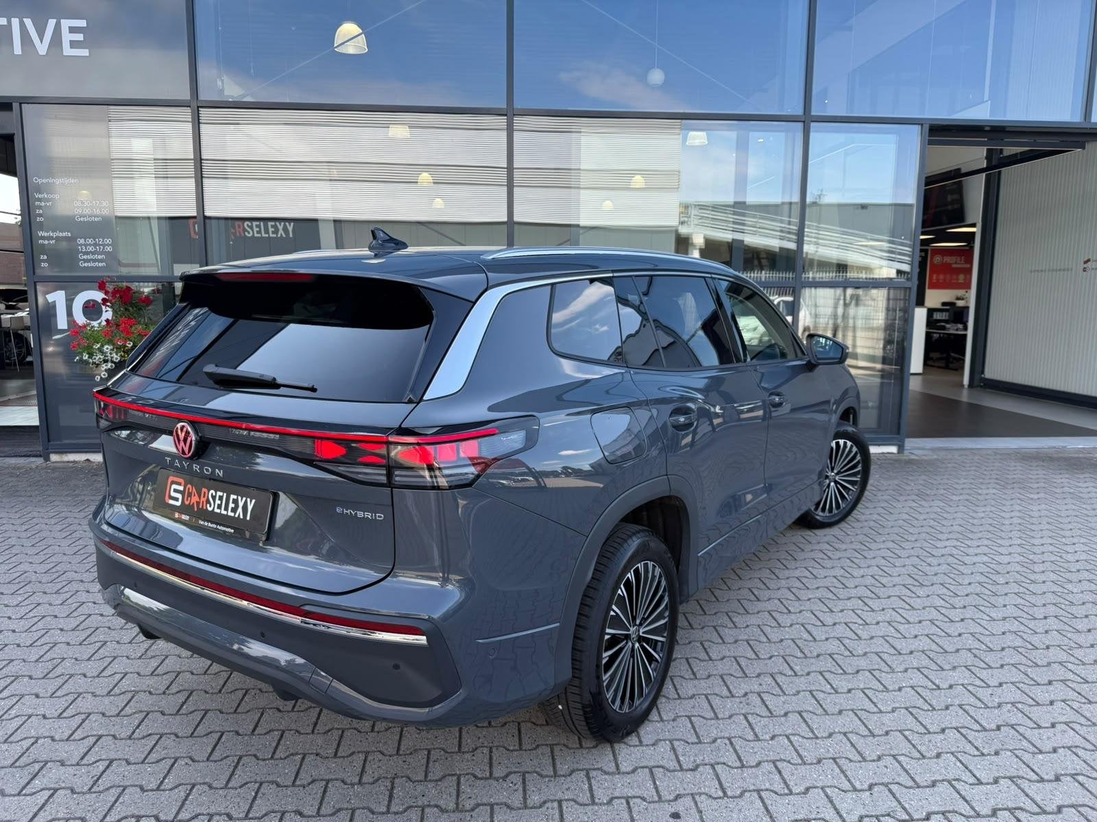 Volkswagen Tayron 1.5 eHybrid Elegance *IQ Lights & Comfort, Auto's, 12 maanden, Stof, 4 cilinders, Plug-in hybride