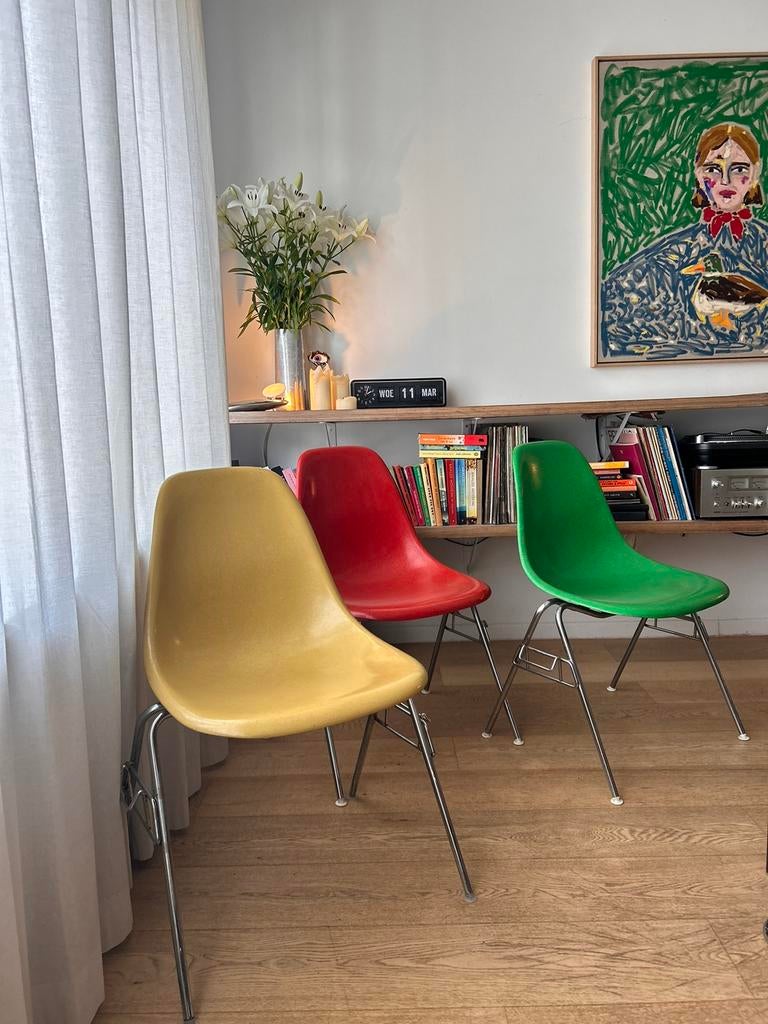 Set van 3 originele jaren 60 fiberglass Eames chairs DSS, Ophalen, Zo goed als nieuw