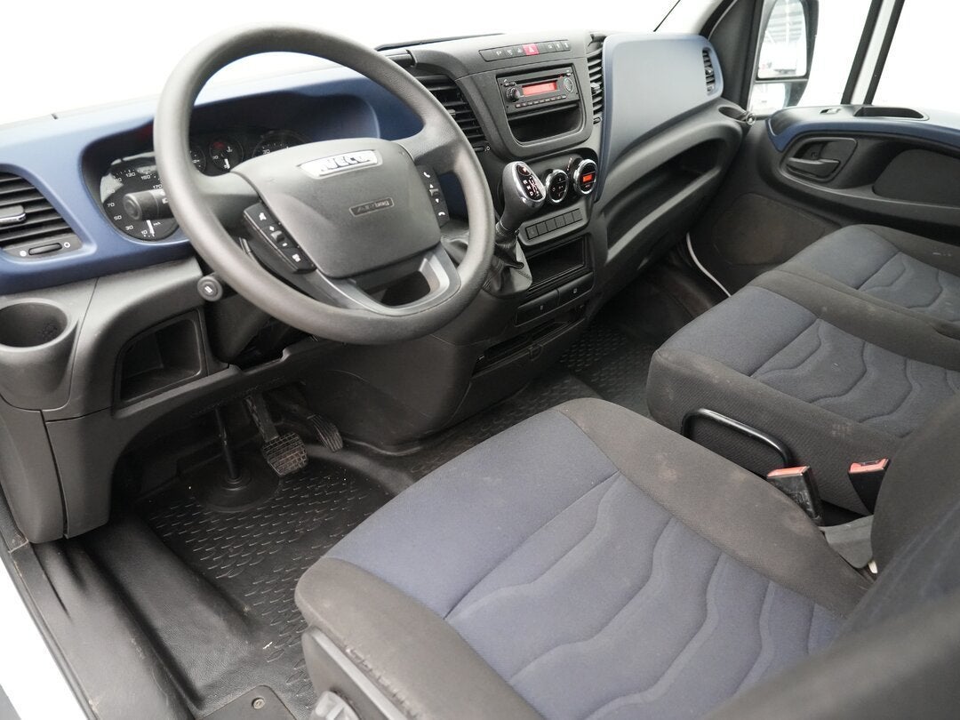 Iveco Daily 35S14 Gesloten bestelwagen Automaat L2H2 Dubbele, Automaat, Gebruikt, Euro 6, Iveco
