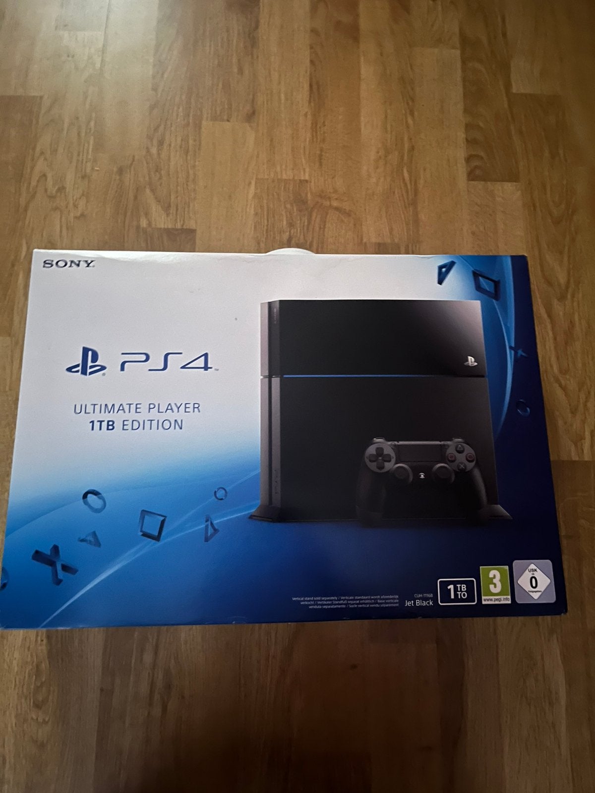 PlayStation 4 met 2 controllers, headset en 14 games, Spelcomputers en Games, Spelcomputers | Sony PlayStation 4, Ophalen, Met games