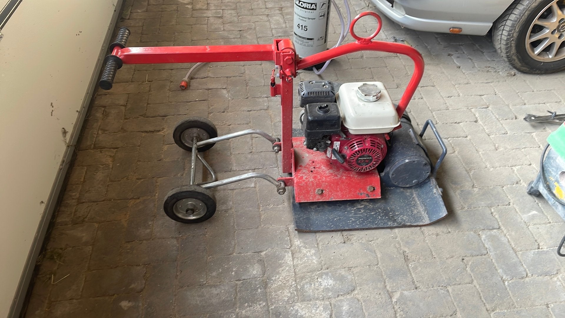 Bijna nieuwe trilplaat honda trilmachine, Ophalen of Verzenden, Zo goed als nieuw