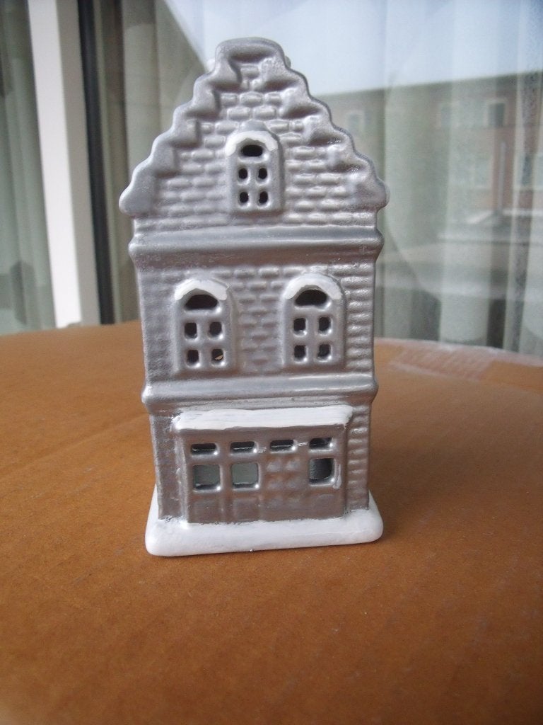 Zilver kleurig postcode loterij huisje nummer 2, Diversen, Ophalen of Verzenden, Zo goed als nieuw