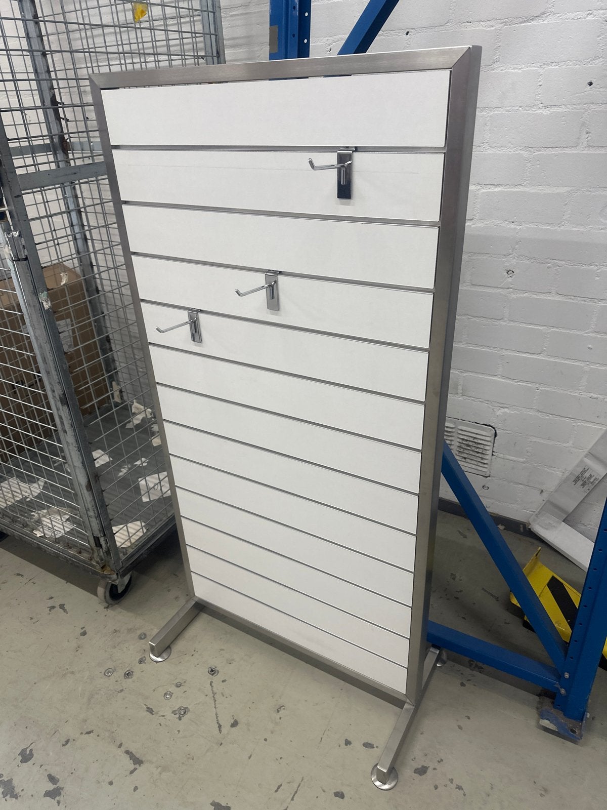 Slatwall display met haken - perfect voor winkelpresentatie, Ophalen