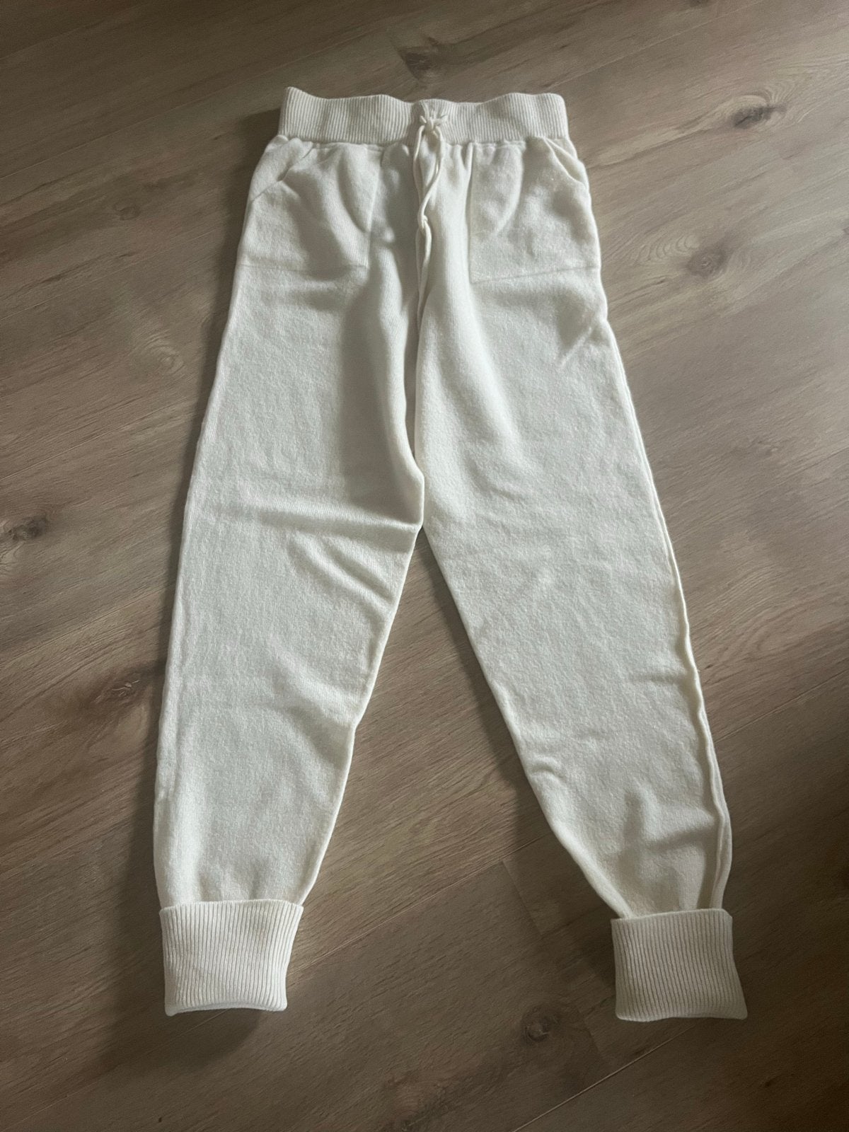 Twinset Cashmere Jogger Broek - Crème Vanille - Maat S, Kleding | Dames, Broeken en Pantalons, Ophalen of Verzenden, Zo goed als nieuw