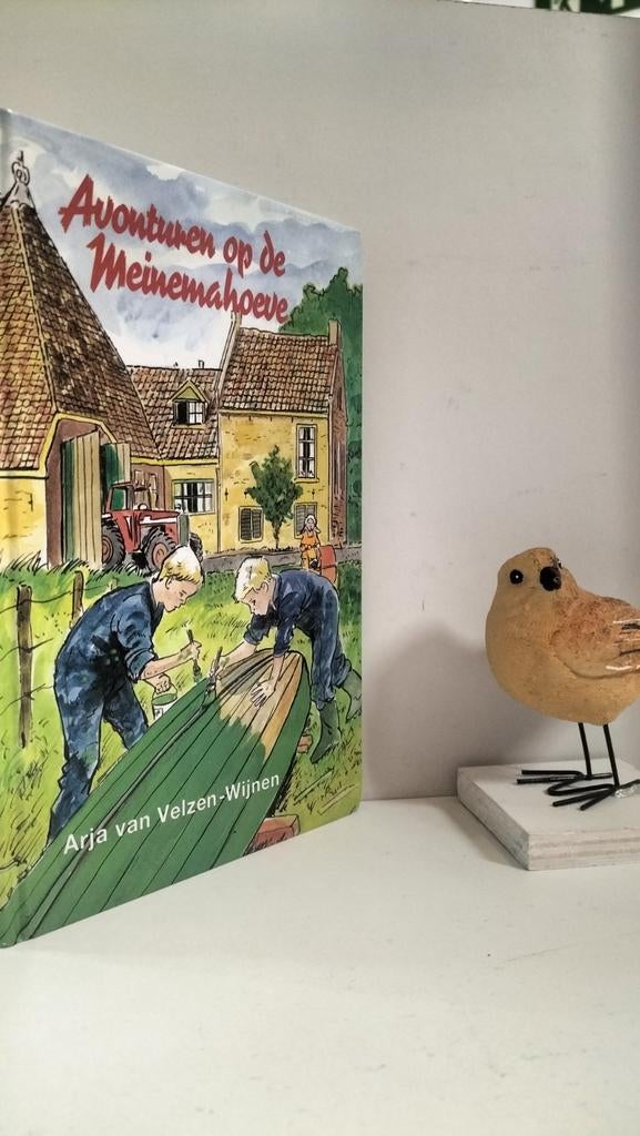 Velzen- Wijnen, Arja van; Avonturen op de Meinemahoeve, Ophalen of Verzenden, Gelezen
