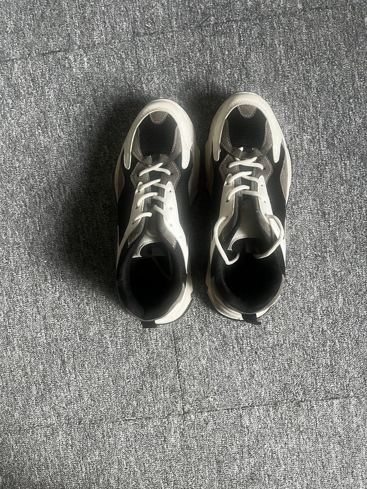 Chunky sneakers in zwart, grijs en wit, Kleding | Dames, Ophalen of Verzenden, Zo goed als nieuw, Wit, Sneakers of Gympen