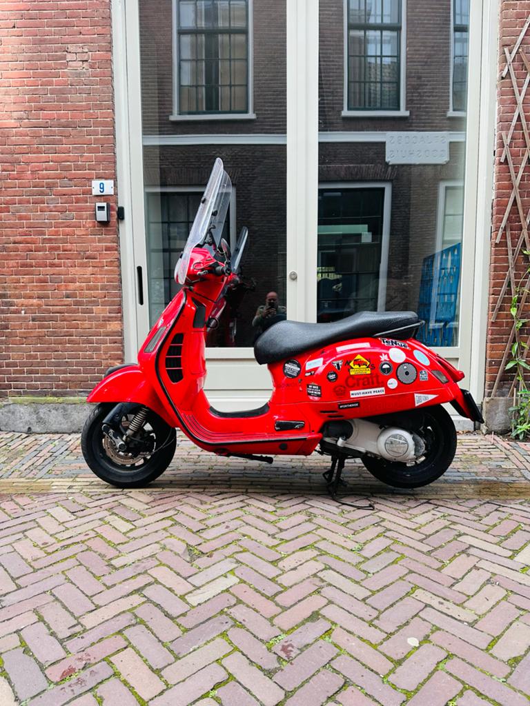 Vespa GTS 250 de “schiffmacher” - Unieke Custom Scooter, Scooter, Motorrijbewijs A, Gebruikt, Particulier