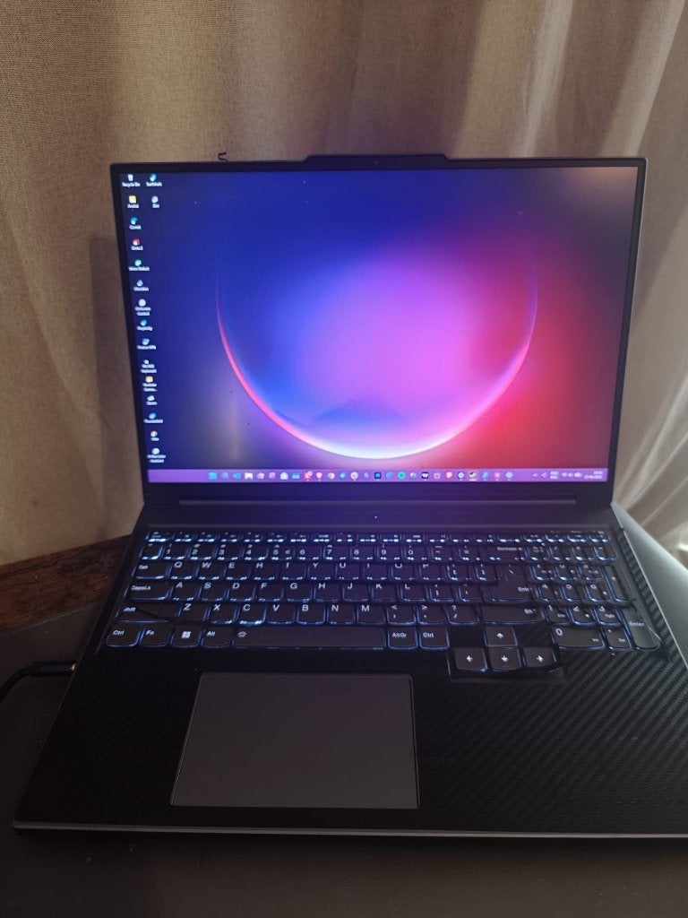 Legion Slim 5 - 16GB, 4070, 17 months warranty remining, Computers en Software, Windows Laptops, Ophalen, Ryzen 7, Lenovo Legion Slim 5