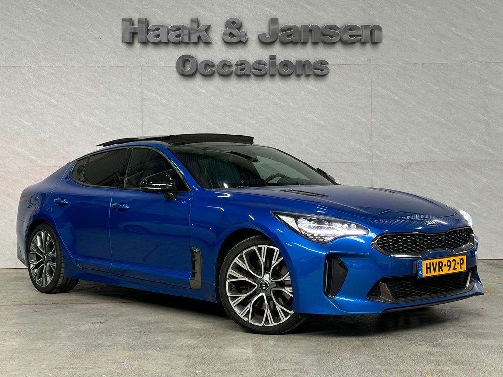 Kia Stinger GT-Line 2WD - Pano - Leder - Adaptive - Trekhaak, Automaat, Achterwielaandrijving, Gebruikt, Zwart