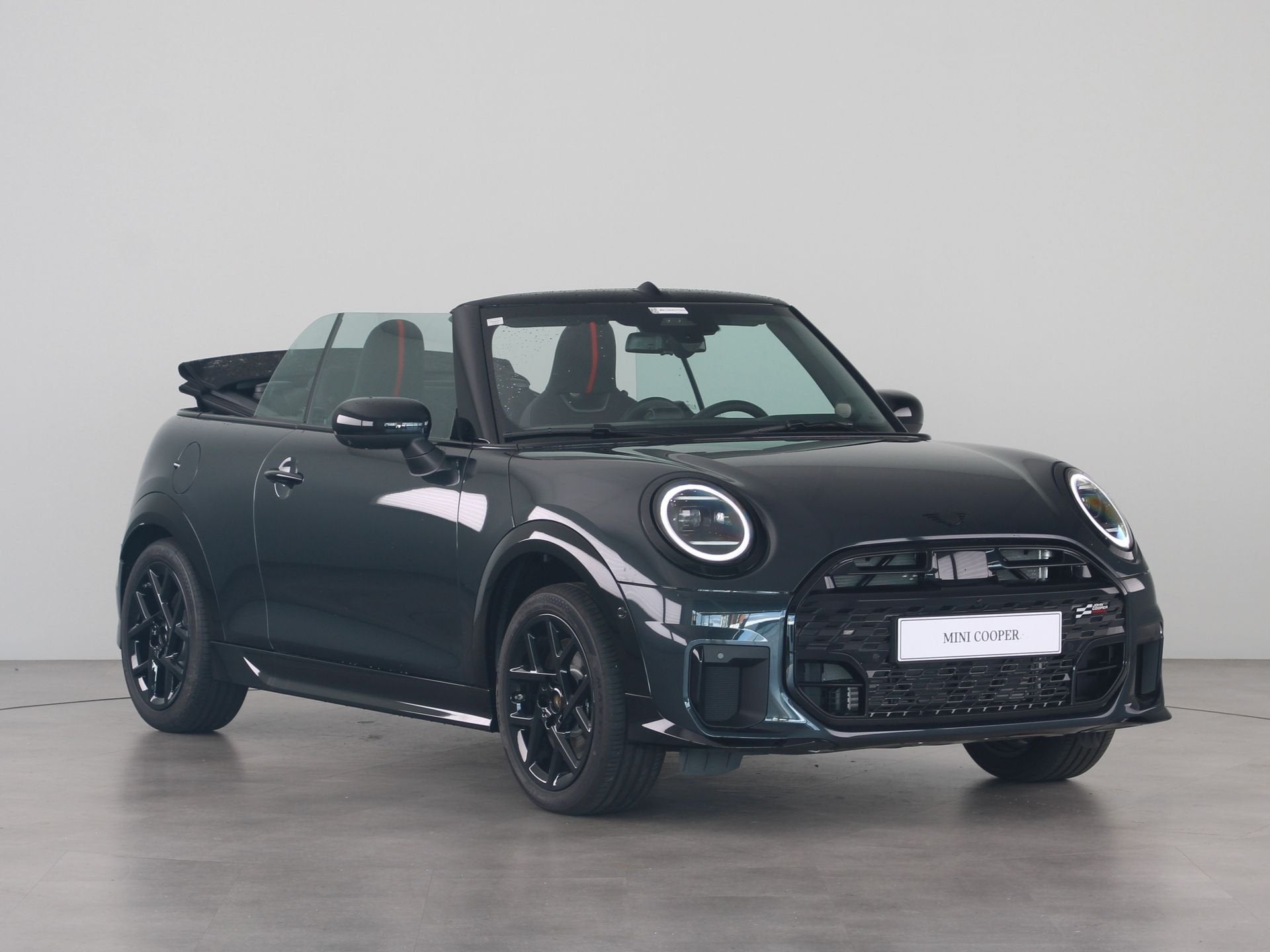MINI Cabrio Cooper C John Cooper Works Pakket XL PRIVATE LEA, Auto's, 1998 cc, 15 km/l, Zwart, Cabriolet