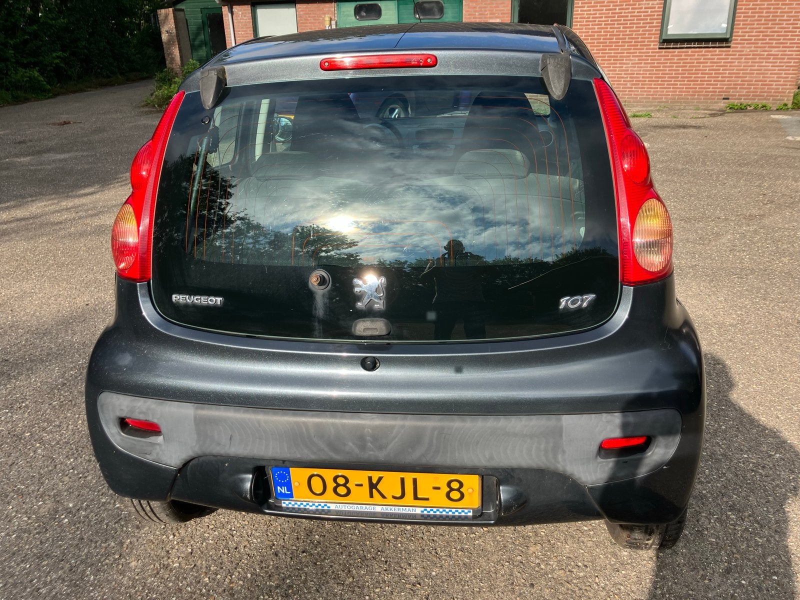 Peugeot 107 1.0 12V 5DR 2010 Grijs Met nieuwe APK, Auto's, Voorwielaandrijving, Elektrische ramen, 4 stoelen, 68 pk