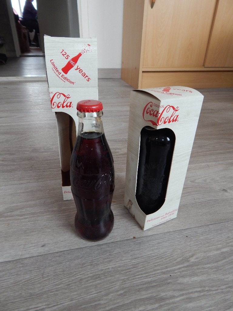 2 Coca Cola flesjes , limited edition / vol, Ophalen of Verzenden, Nieuw, Verpakking