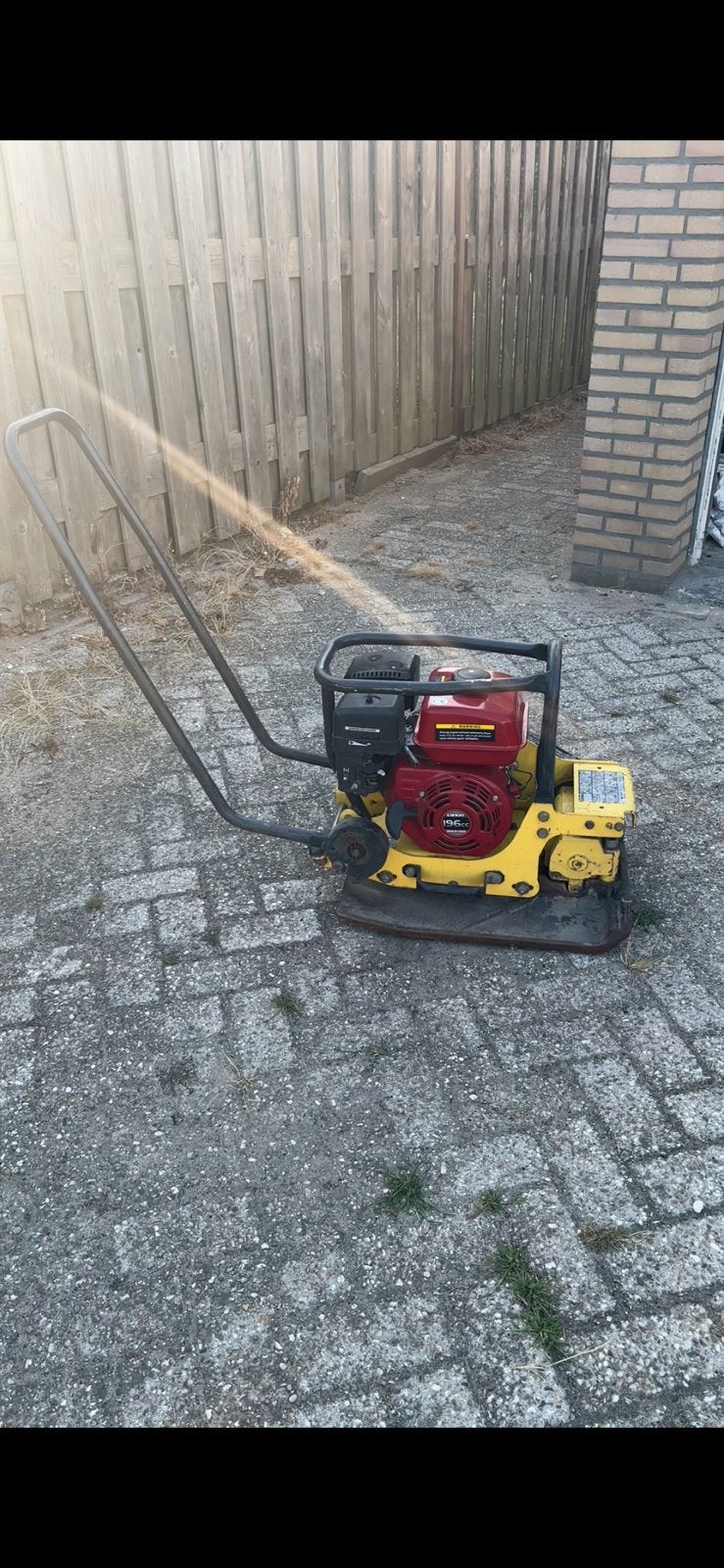 Bomag trilplaat TE HUUR, Tuin en Terras, Hand-tuingereedschap, Ophalen