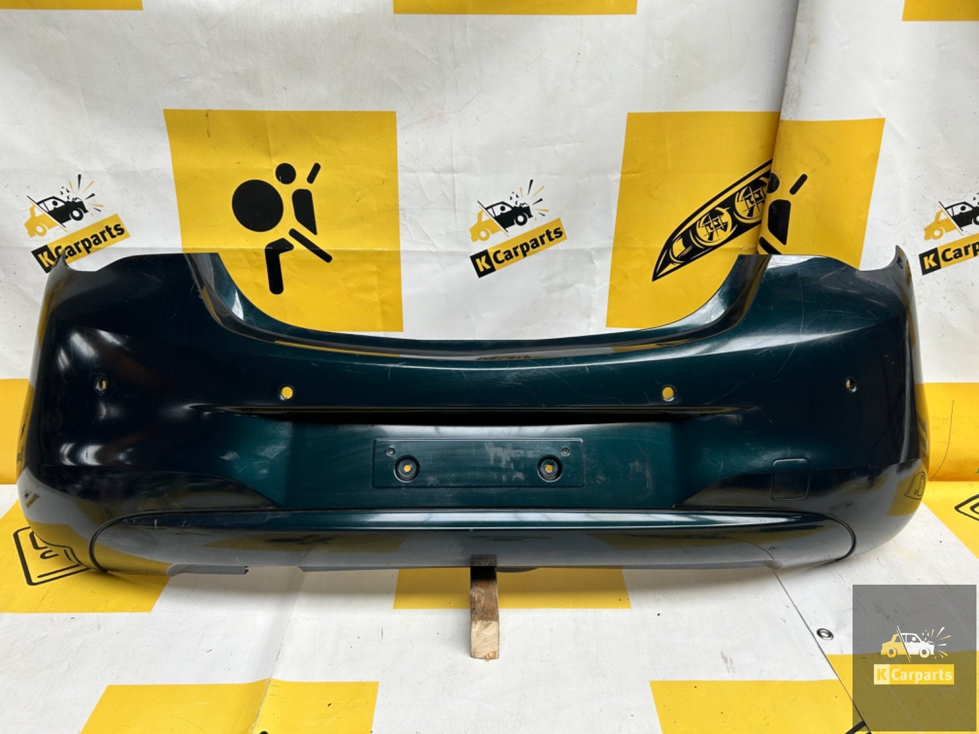OPEL CORSA E Achterbumper 2014-2019 39002839 bumper 4xPDC, Info@fabrikant.eu, Fabrikantstraat 1
1000 AA  Amsterdam, NL, Opel, Ophalen of Verzenden