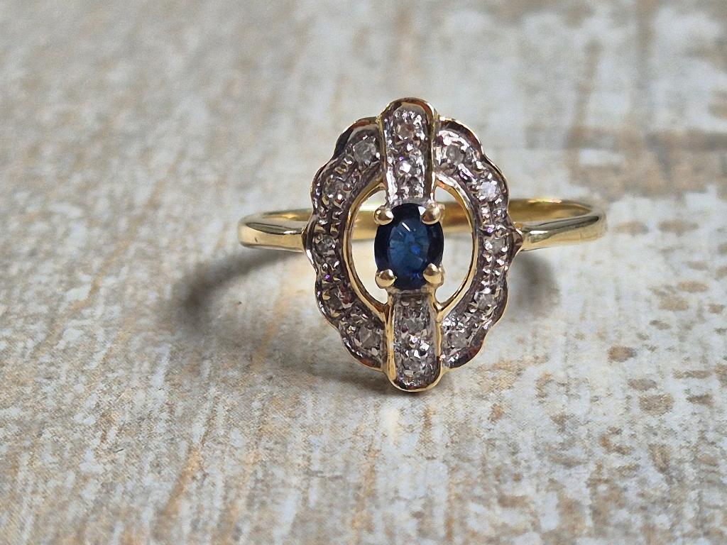 Vintage 14 karaat gouden ring met saffier en diamanten, Ophalen of Verzenden, Goud, Ring, Met edelsteen