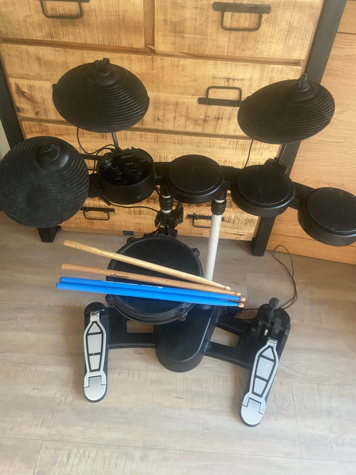Elektronisch drumstel met lichte schade, werkt perfect, Ophalen, Gebruikt, Overige merken, Elektronisch