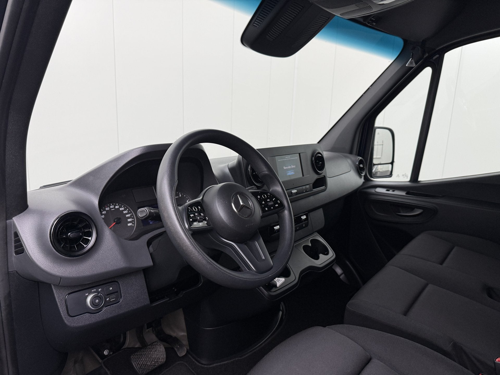Mercedes-Benz Sprinter 315CDi Automaat L2H2 | Led | Standkac, Stof, Gebruikt, 4 cilinders, Blauw