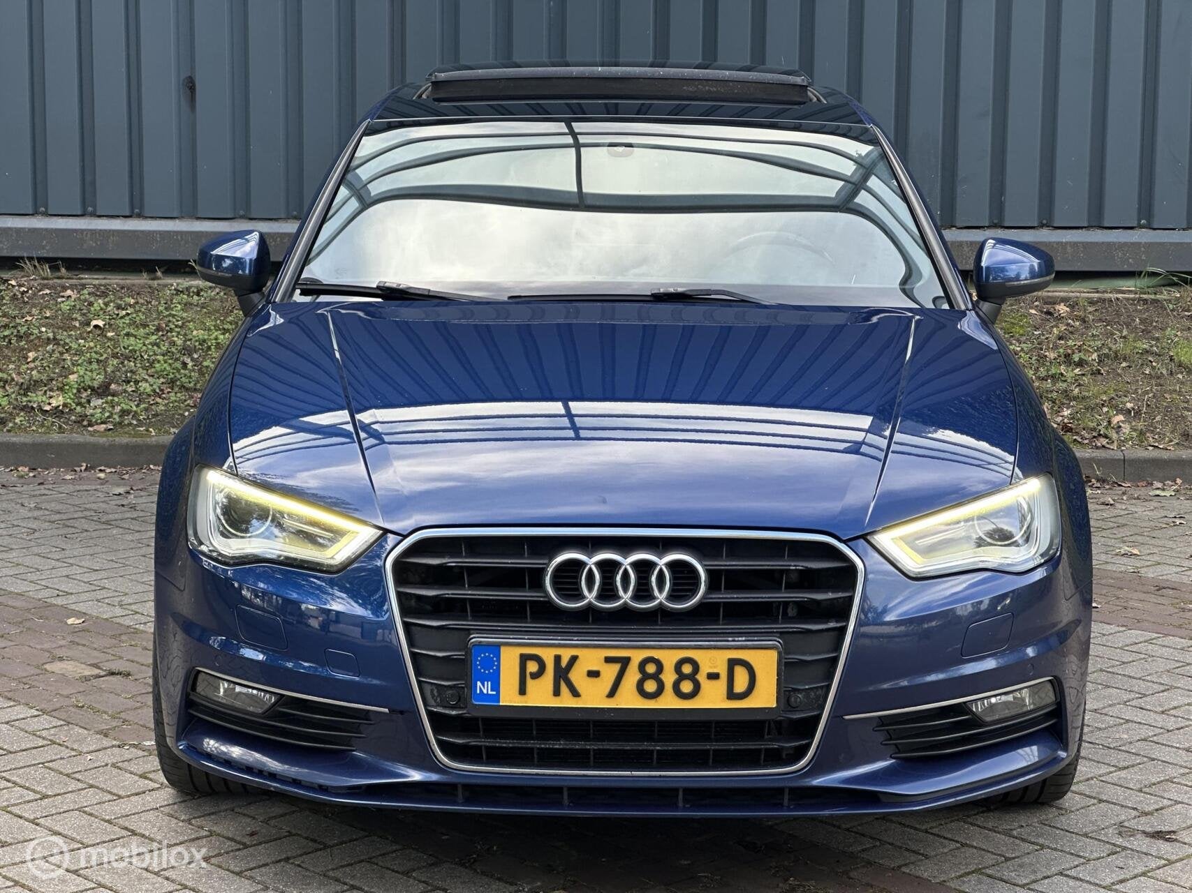 Audi A3 Limousine 2.0 TDI 3xS-Line |Pano|Blind Spot|Keyless, Auto's, Automatische klimaatregeling, Gebruikt, 4 cilinders, 150 pk
