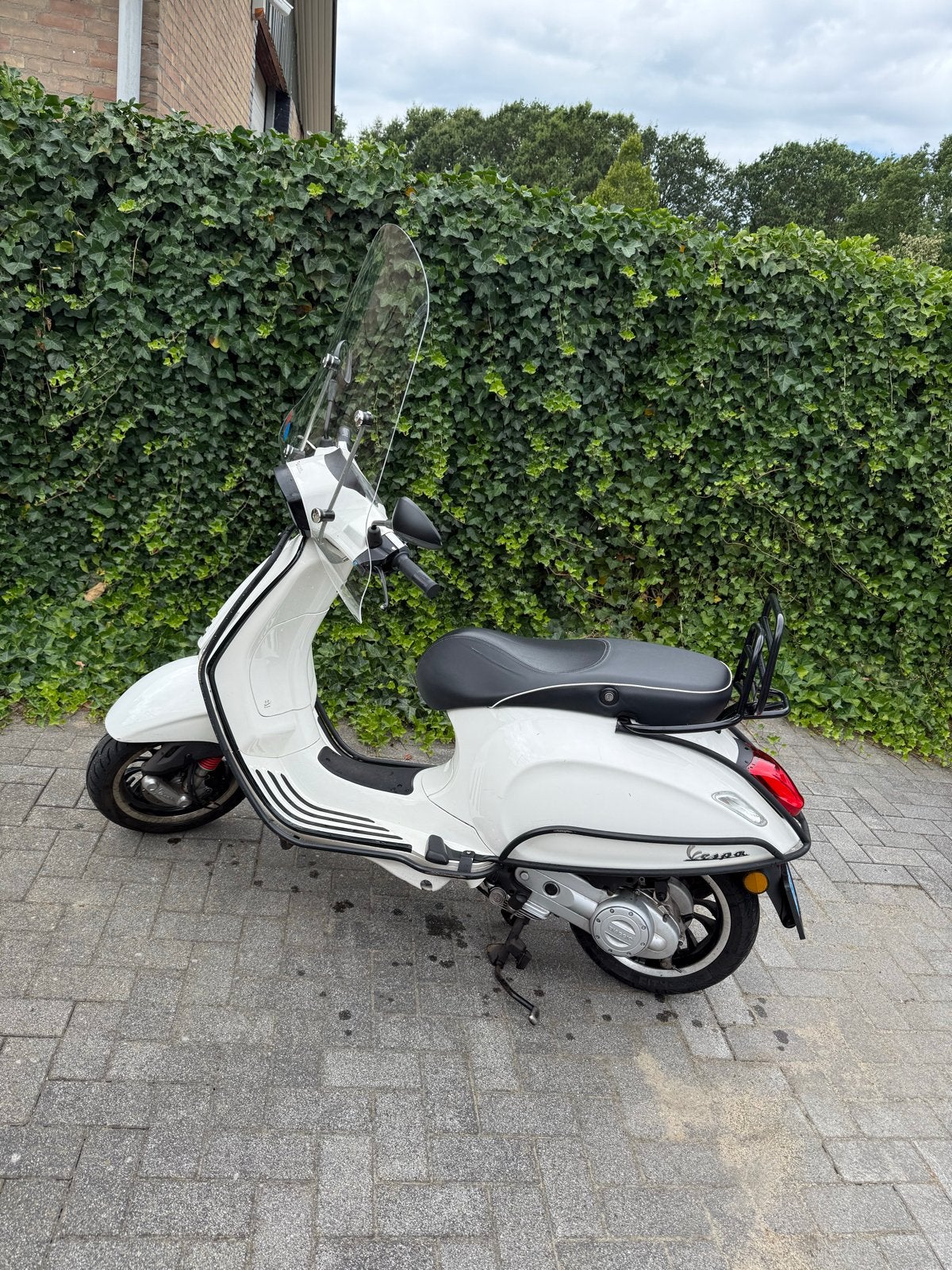 Vespa Sprint snor- Wit, Ophalen, Overige modellen, Zo goed als nieuw, Benzine