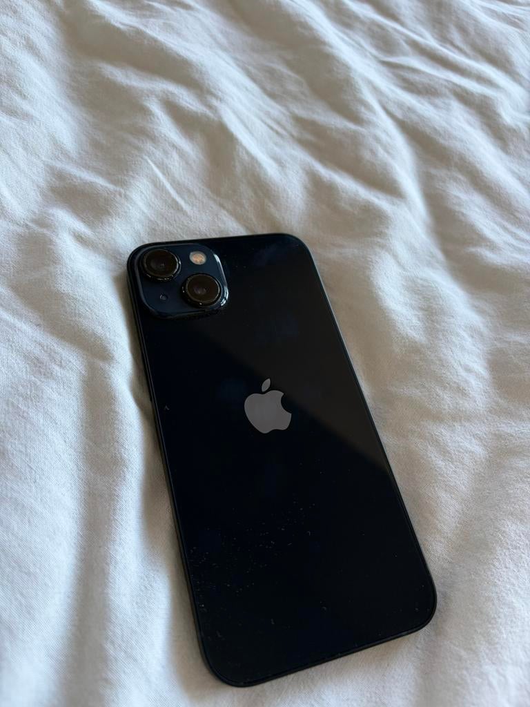 Iphone 13 128GB + hoesje + lader, Zwart, IPhone 13, Ophalen of Verzenden, 128 GB