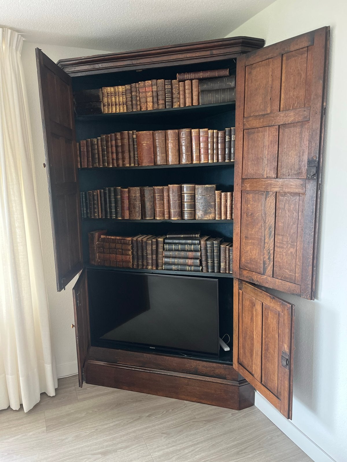 Antieke Hoekkast met Boekenkast en TV-ruimte, Antiek en Kunst, Antiek | Meubels | Kasten, Ophalen