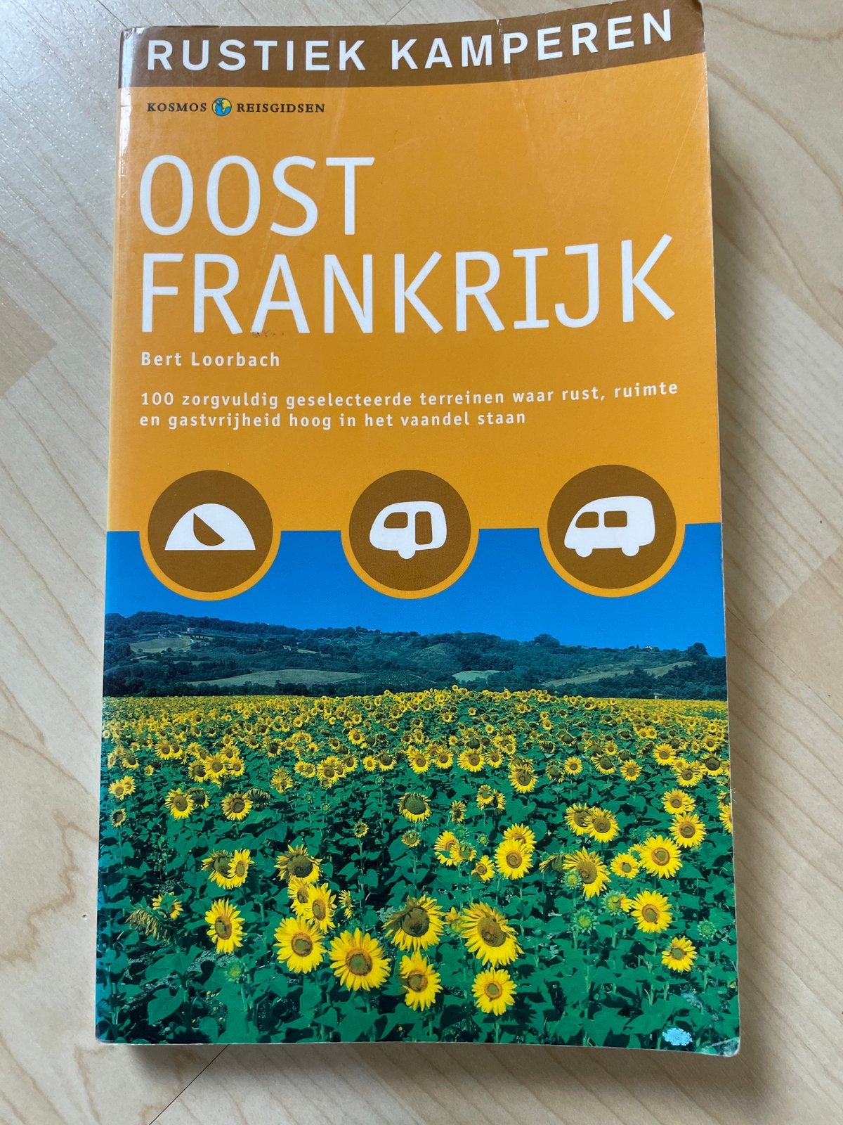 Rustiek Kamperen Oost Frankrijk - Kosmos Reisgidsen, Europa, Ophalen of Verzenden, Reisgids of -boek, Gelezen
