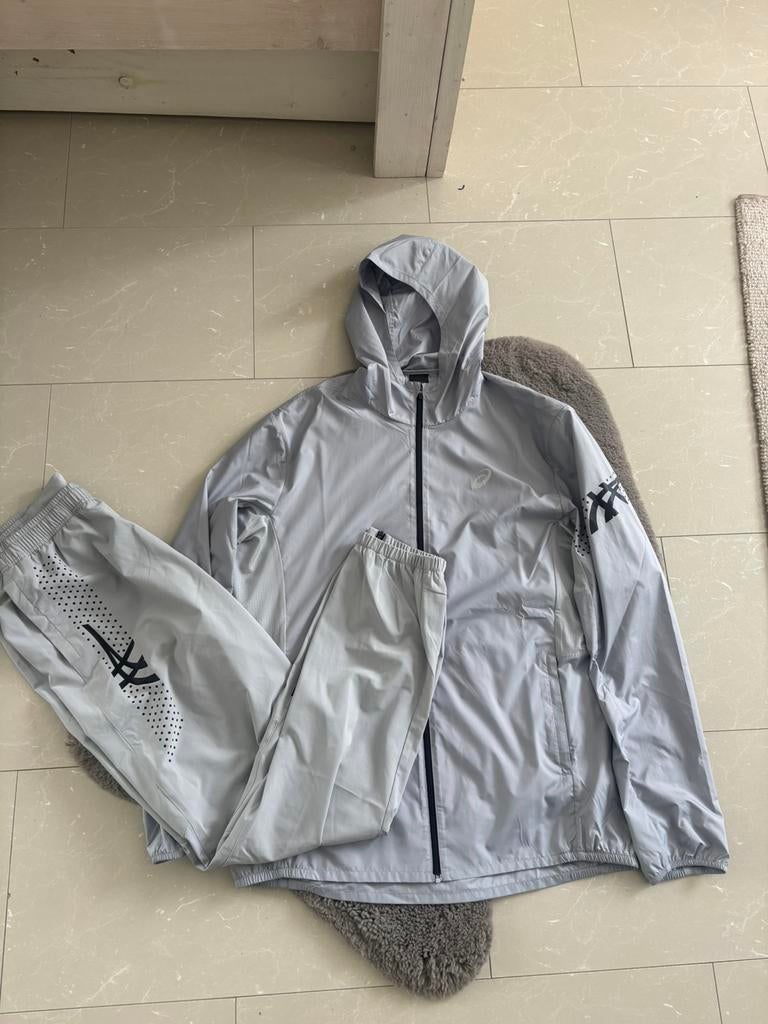 Asics trainingspak, Ophalen of Verzenden, Nieuw, Maat 48/50 (M), Grijs