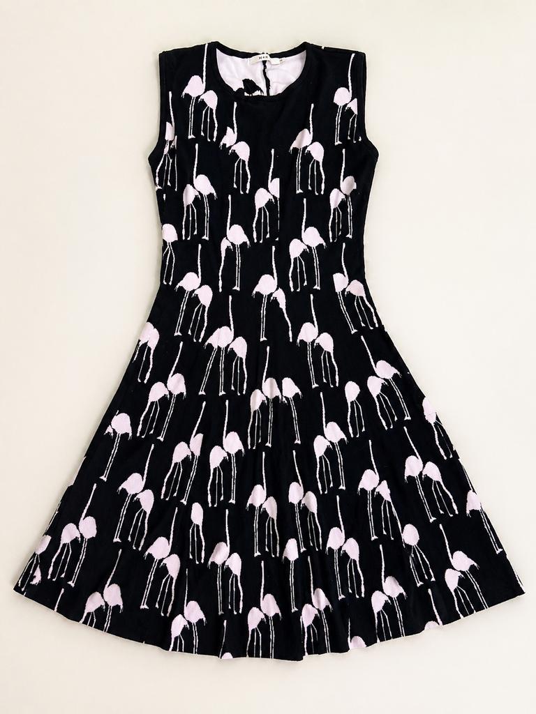 Zwarte jurk met flamingo print Nikkie, Maat 38/40 (M), Zwart, Ophalen of Verzenden, Zo goed als nieuw