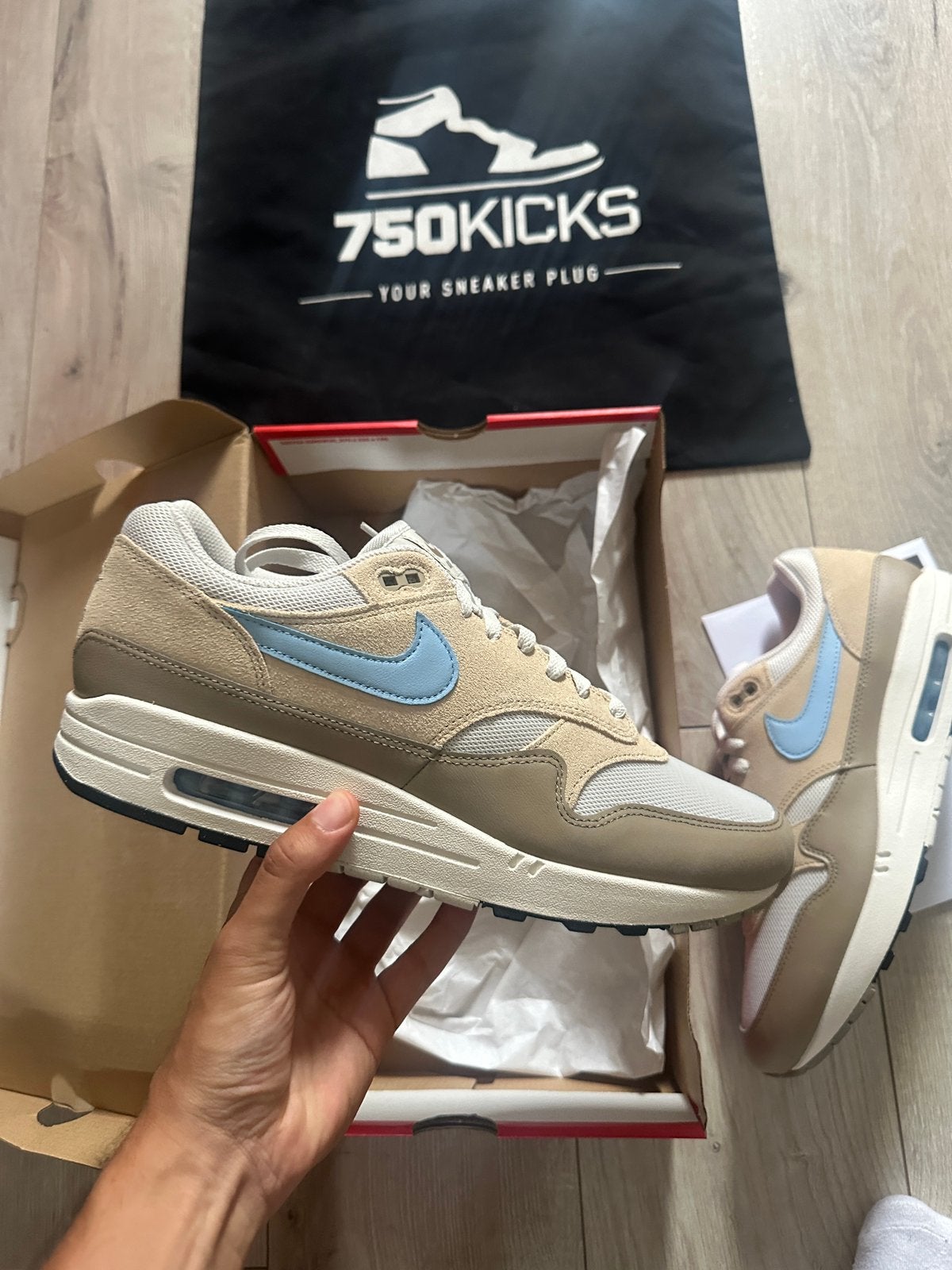 Nike Air Max 1 Essential Light Bone Psychic Blue Maat EU46, Overige kleuren, Nieuw, Ophalen of Verzenden, Sneakers of Gympen