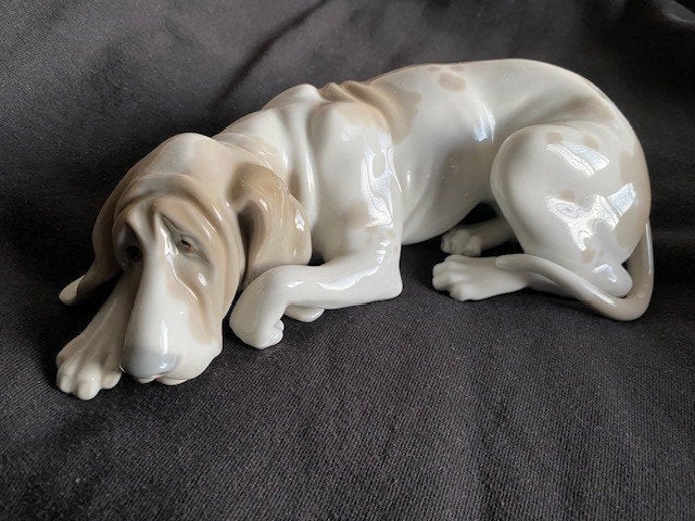 Lladro 1067 Old Dog, Verzamelen, Beelden en Beeldjes, Ophalen of Verzenden, Zo goed als nieuw, Dier