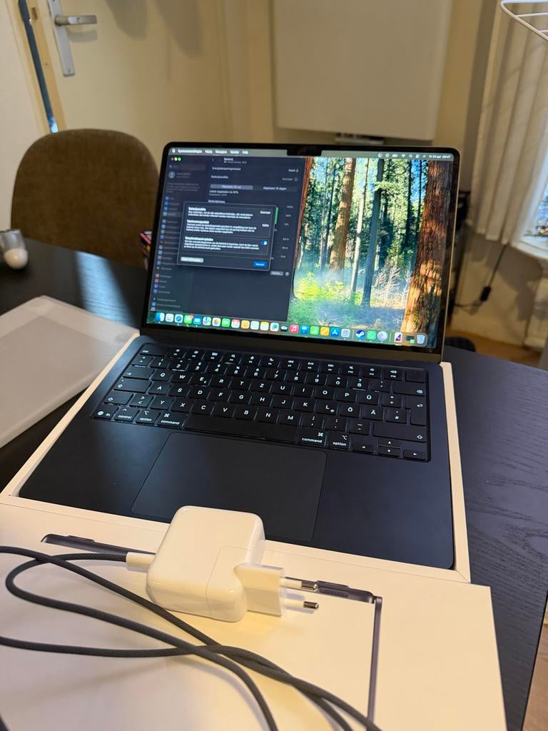 MacBook Air 13" M4 - 16GB RAM - 256GB SSD - NIEUW!, 256 GB, Qwerty, 13 inch, Nieuw