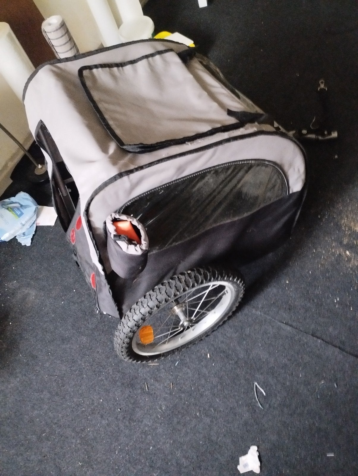 bijna gratis honden fietskar  netjes en schoon moet weg nu, Ophalen of Verzenden, Hondenkar