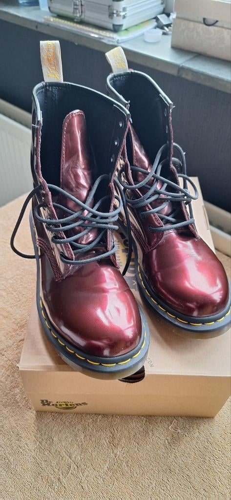 Dr. Martens 1460 Metallic Rood Maat 39, Ophalen of Verzenden