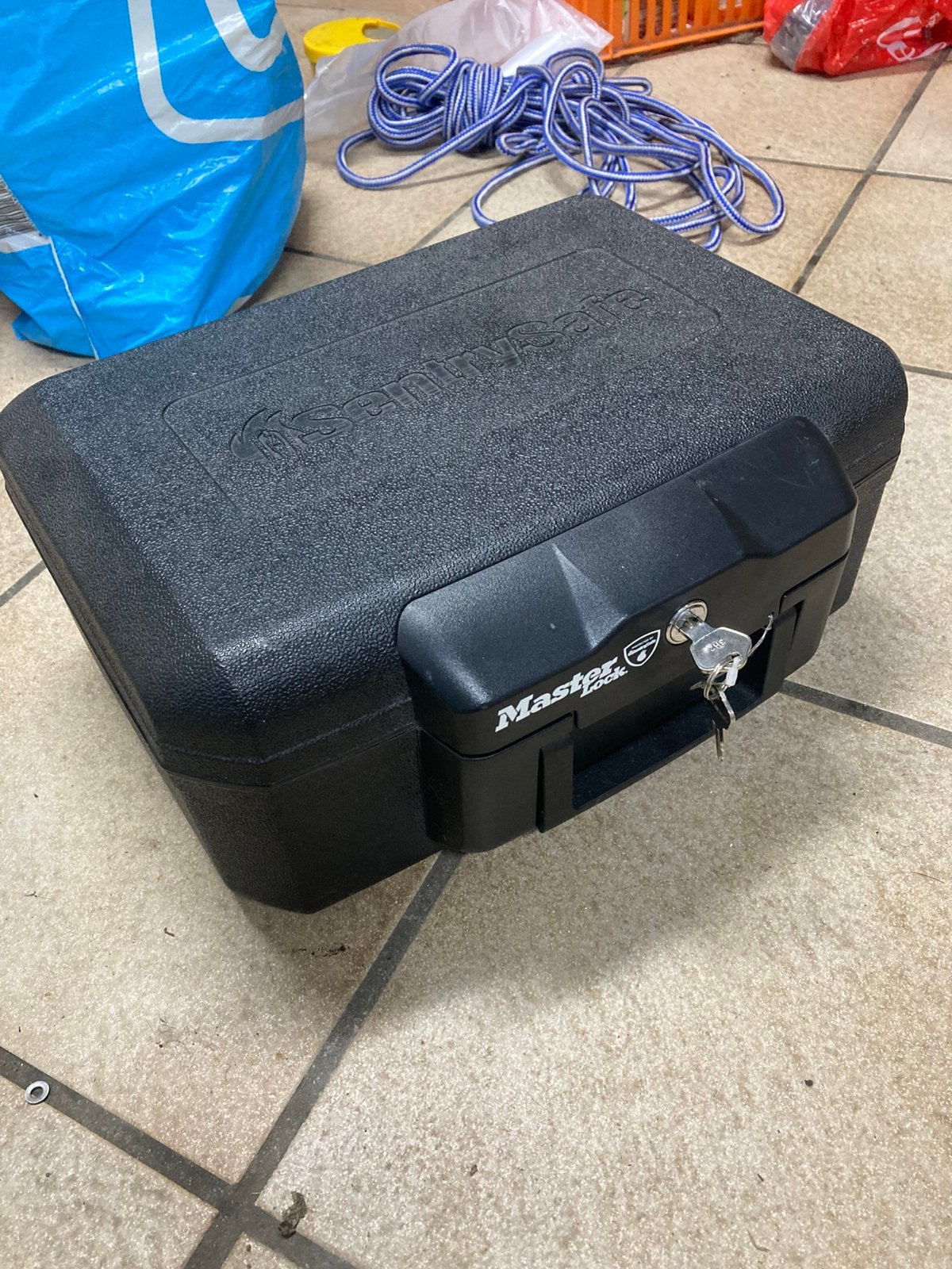 Sentrysafe kluis opbergbox, Ophalen, Zo goed als nieuw