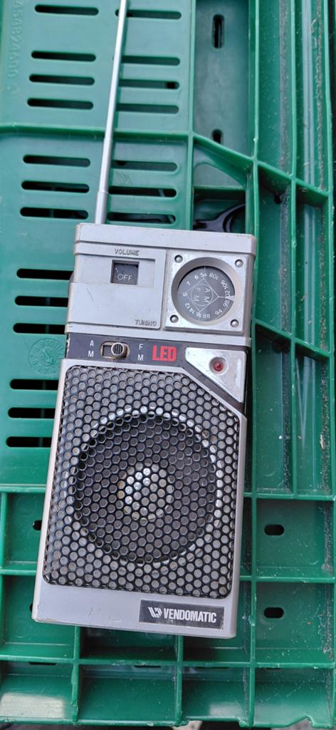 Vendomatic Draagbare Radio - Vintage AM/FM Ontvanger, Ophalen of Verzenden, Gebruikt, Radio