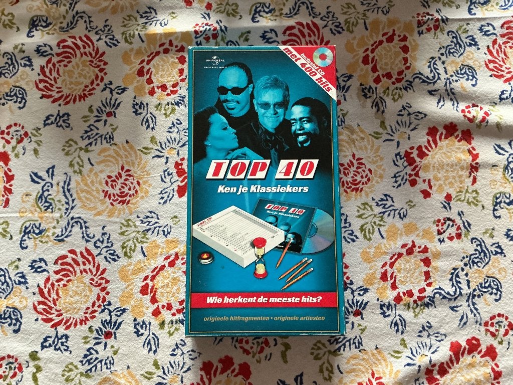 Gezelschapsspel top 40 klassiekers dvd spel, Hobby en Vrije tijd, Vijf spelers of meer, Ophalen of Verzenden, Zo goed als nieuw