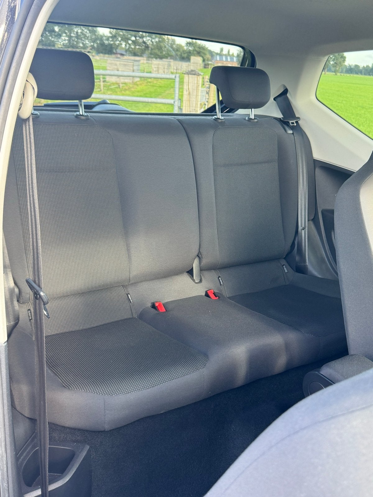 Foto 14 van Volkswagen up! 1.0 55KW AUT 2013 Zwart